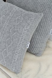 Harmaa merinovillatyyny