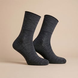 Kirist&auml;m&auml;tt&ouml;m&auml;t froteepohjasukat, alpakka-villa, harmaa tai valkoinen