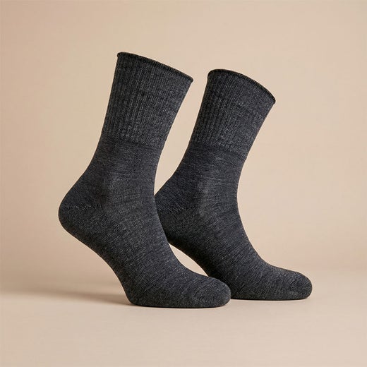 Kirist&auml;m&auml;tt&ouml;m&auml;t froteepohjasukat, alpakka-villa, harmaa tai valkoinen